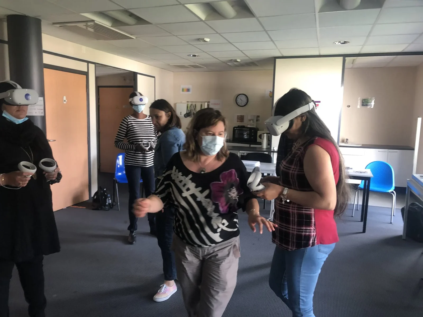 formateurs en action avec la vr en situation de pédagogie active